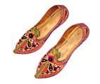 LEATHER LEATHER FOOTWEAR) , LEATHER SHOE UPPERS, LEATHER BOOT UPPERS, LEATHER JACKETS leather footwear for ladies, kids and Gents and leather accessories to Europe, Gulf countries, USA, Canada footwear, sandals, chappal, belts & bags